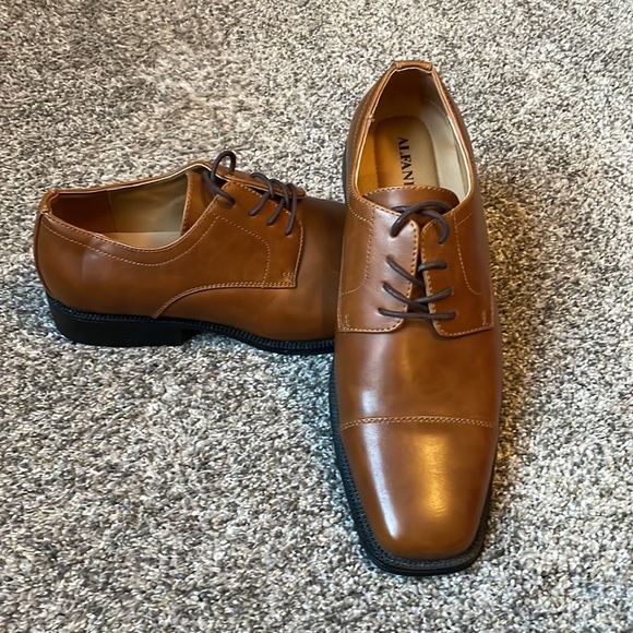 Alfani Adam - Picture 2 of 5